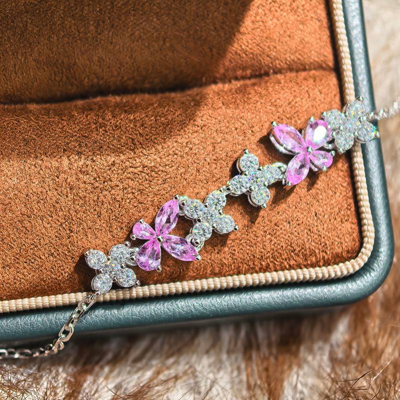 UCB0185-腕间碎钻蝶花镀18K白金培育彩宝MoissaniteBracelet9.2ct