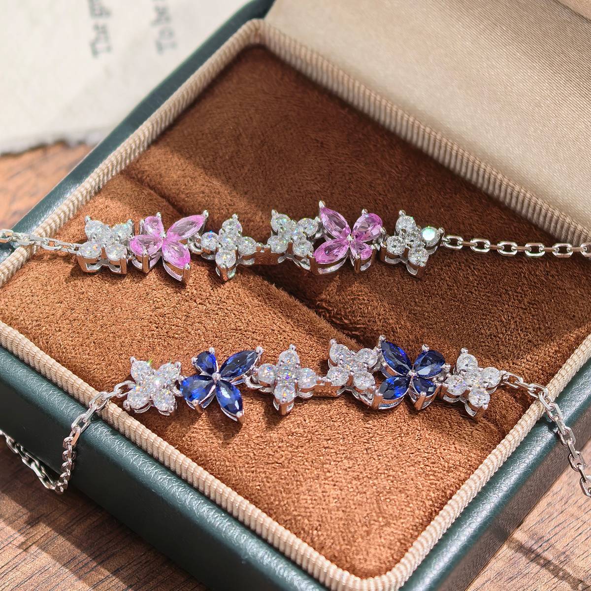 UCB0185-腕间碎钻蝶花镀18K白金培育彩宝MoissaniteBracelet9.2ct