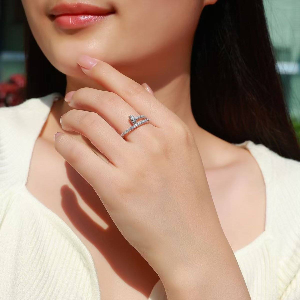 SR0346007款S925银镀18K金满镶莫桑钻个性钉子女戒0.5ct