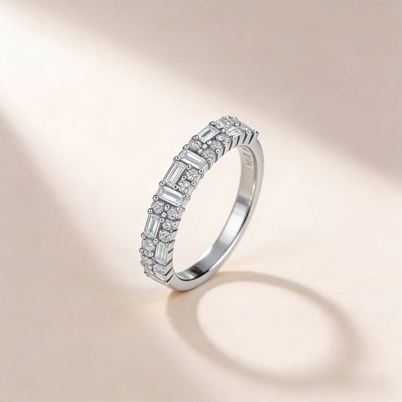 A43-BR0202603款S925银镀18K金长方形莫桑钻轻奢排戒1.0ct