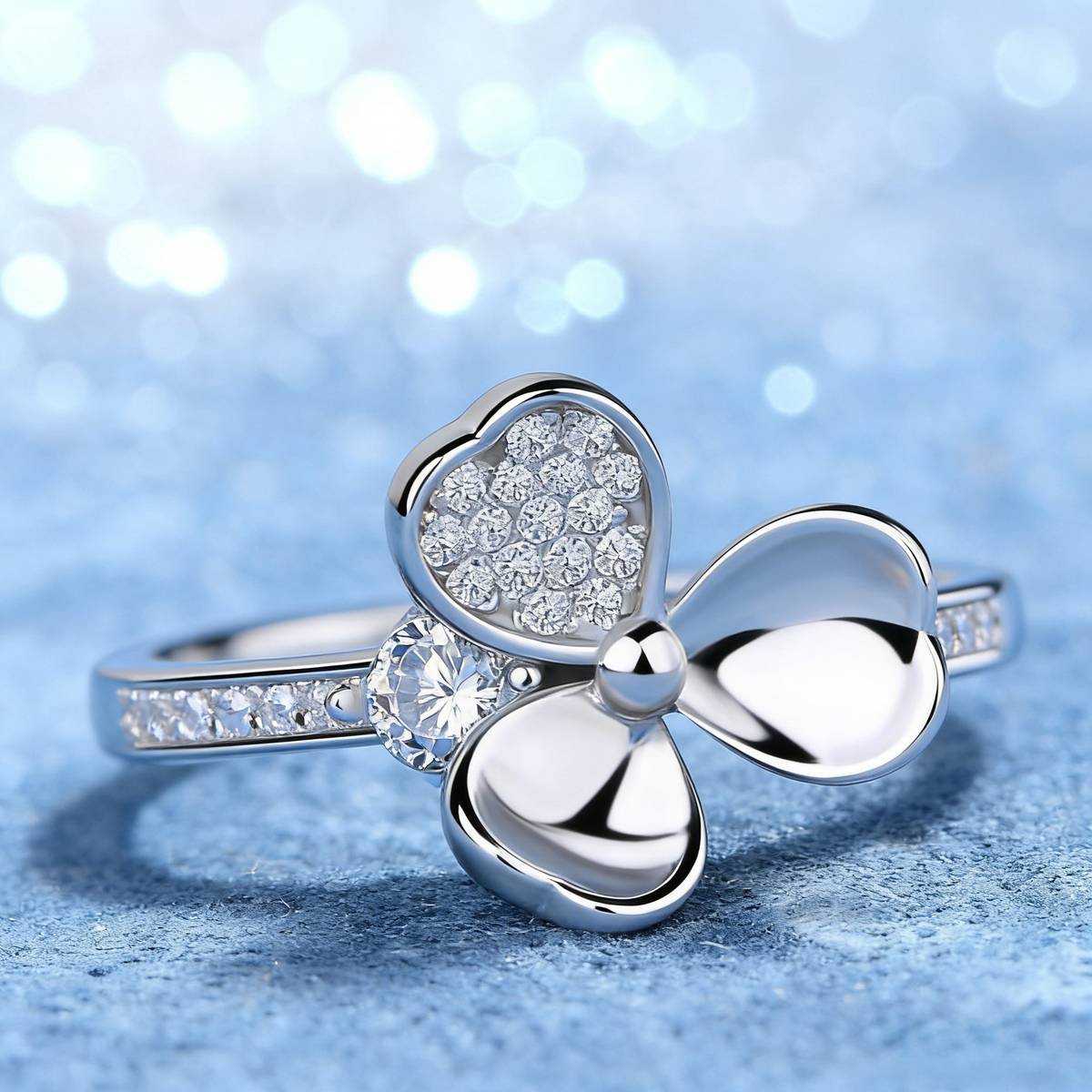 SR0552802款S925银镀18K金莫桑钻立体三叶草女戒0.37ct
