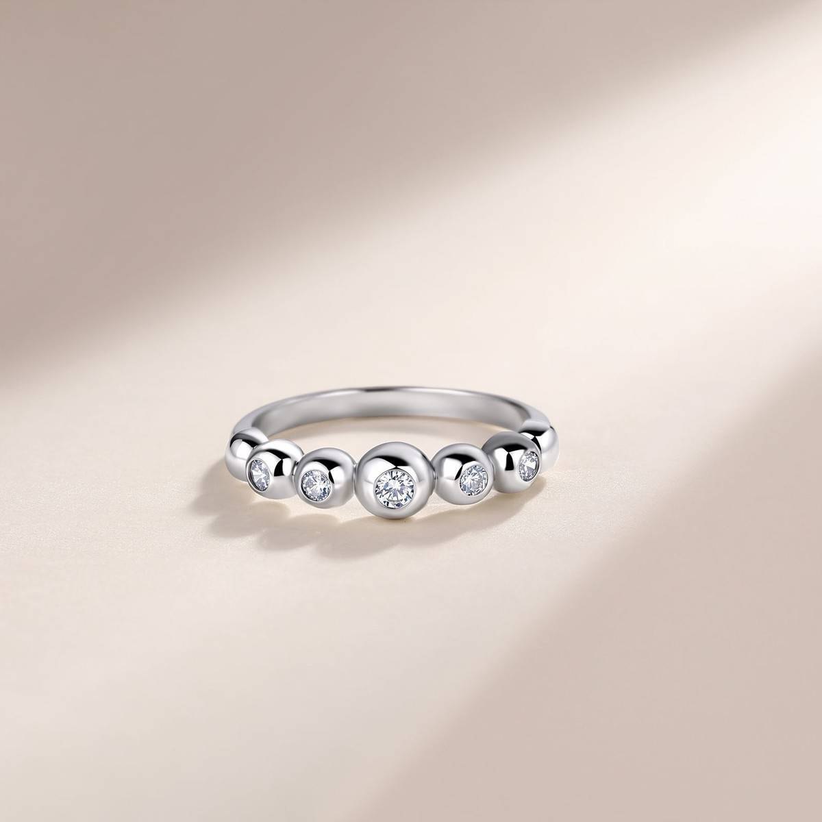 SR0600904款S925银镀18K金莫桑钻圆珠女戒0.18ct