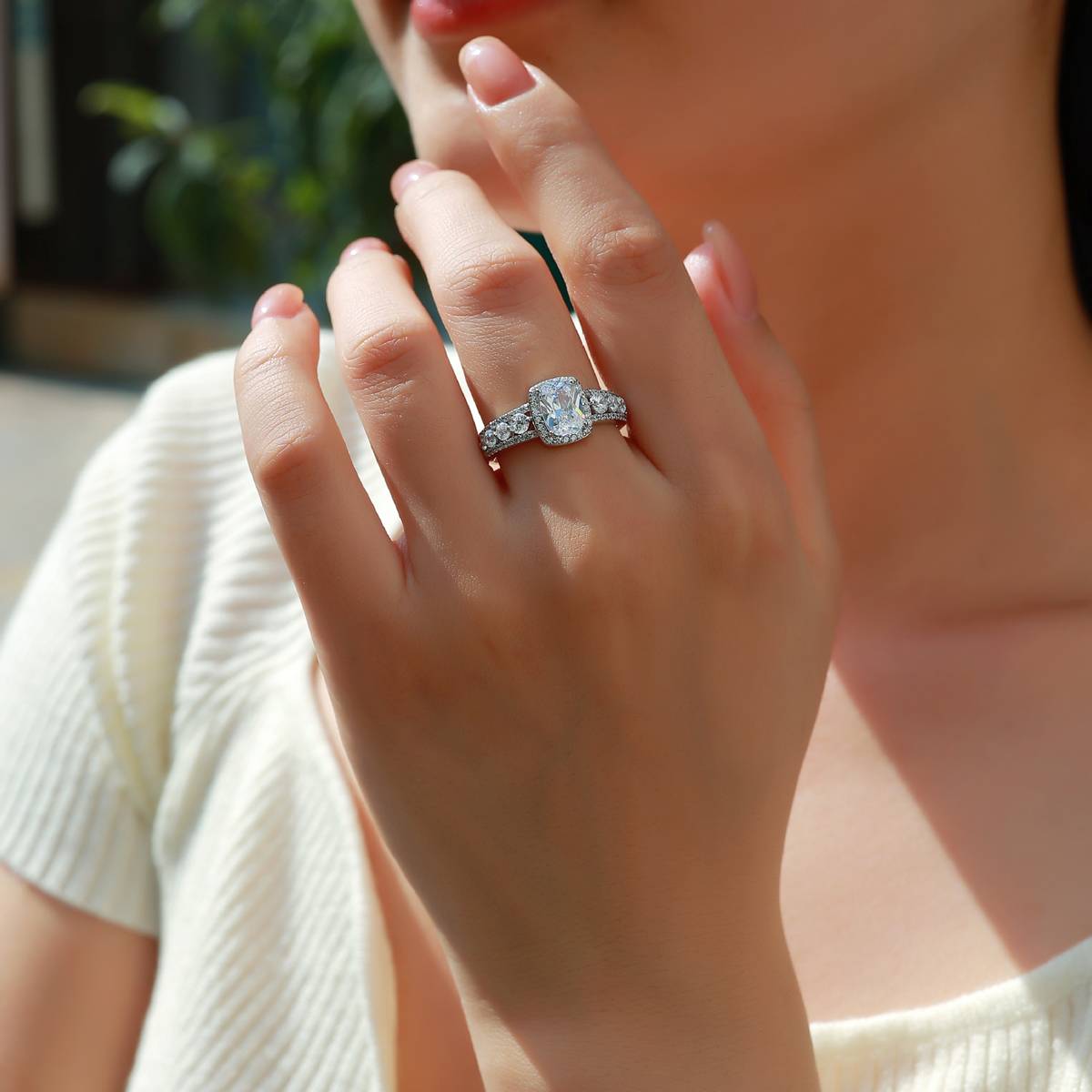 SR0220102款S925银镀18K金长方枕形莫桑钻奢华女戒2.8ct