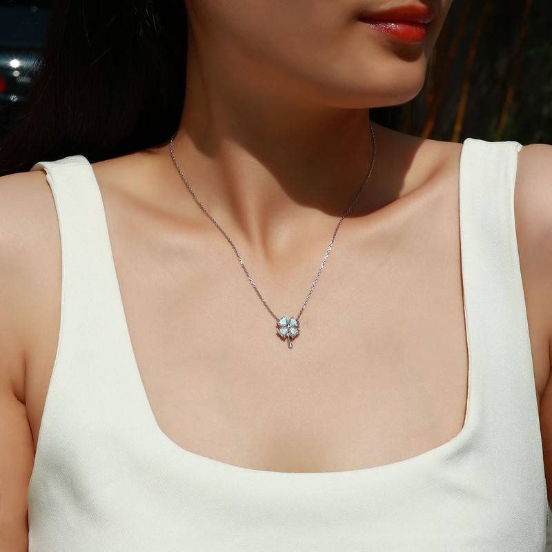 SP0564001款S925银镀18K金心形莫桑钻四叶草项链2.0ct