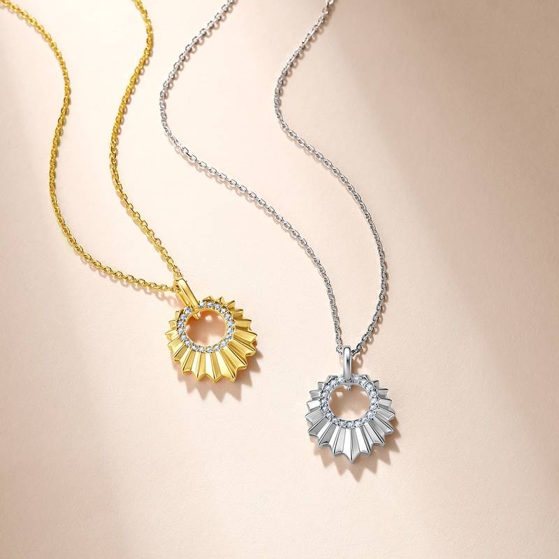 SN0239702款S925银镀18K金莫桑钻太阳花项链0.15ct