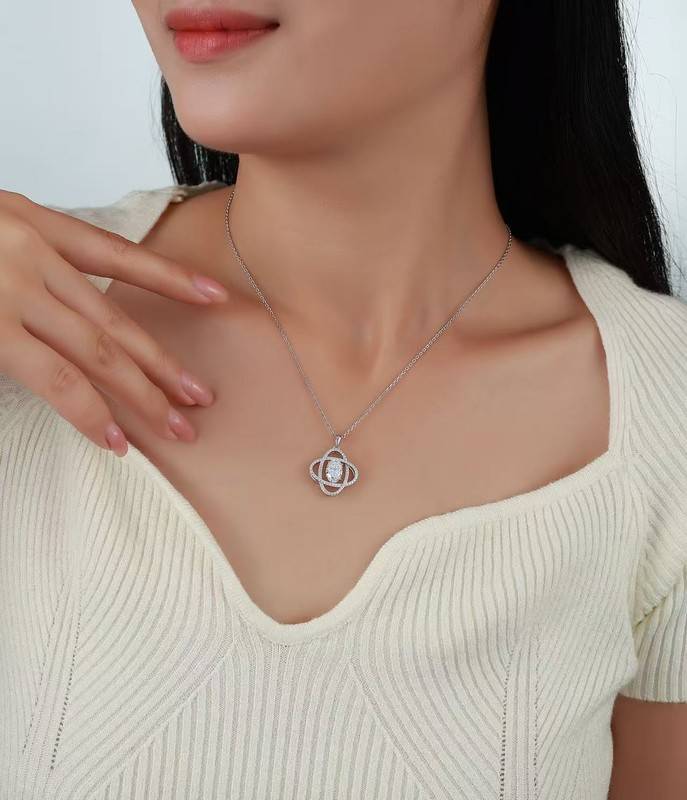 SP0546502款S925银镀18K金蛋形莫桑钻环绕满天星项链1.9ct