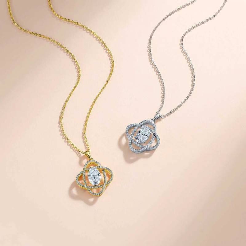 SP0546502款S925银镀18K金蛋形莫桑钻环绕满天星项链1.9ct
