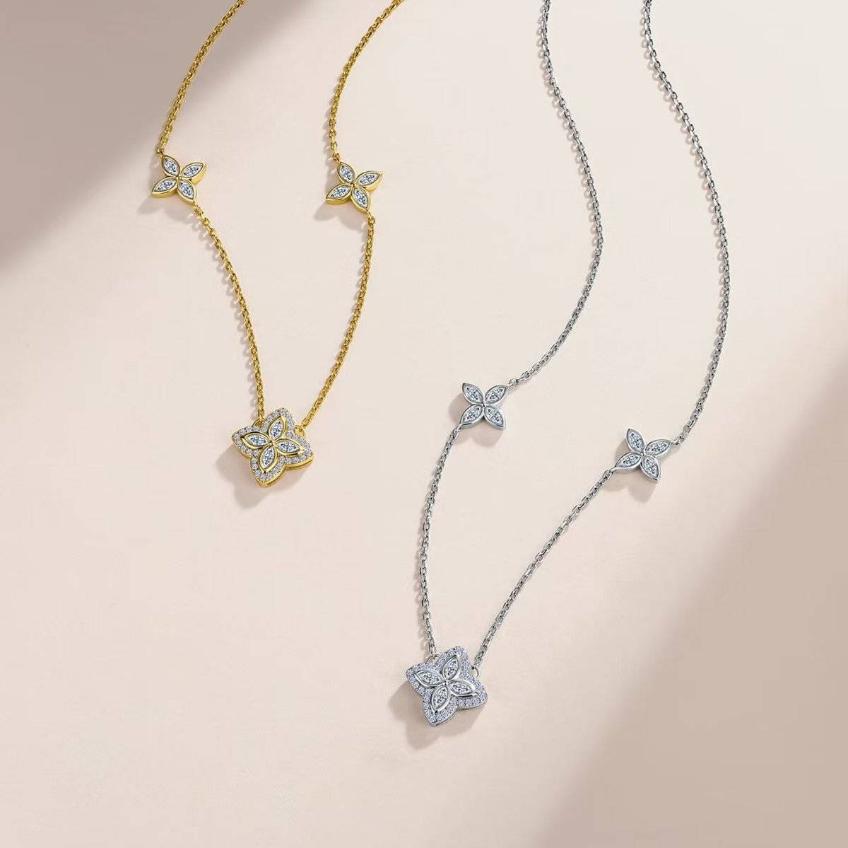 SN0265901款S925银镀18K金莫桑钻经典四叶花项链1.36ct