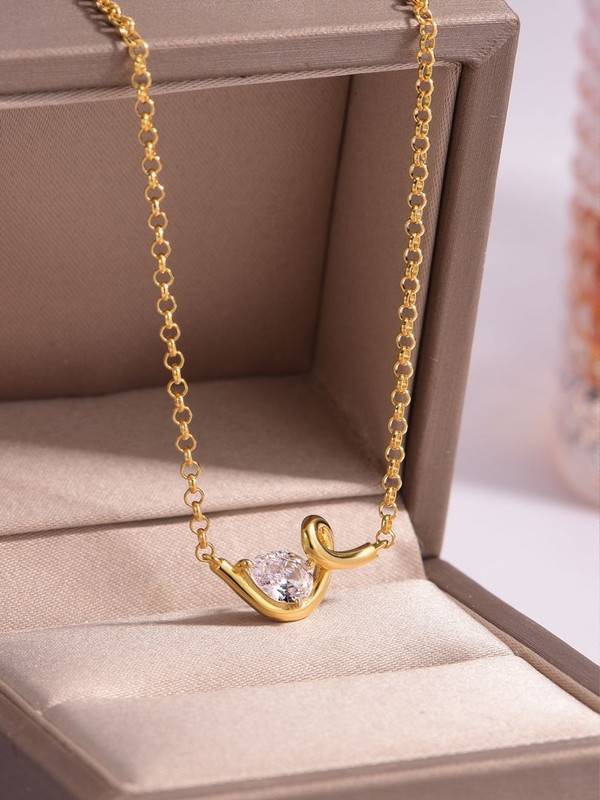 MP0044款S925银镀18K白金梨形莫桑钻缠绕线项链0.8ct