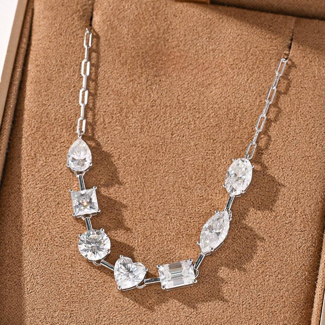MP0078款S925银镀18K白金多形莫桑钻微笑项链6.8ct