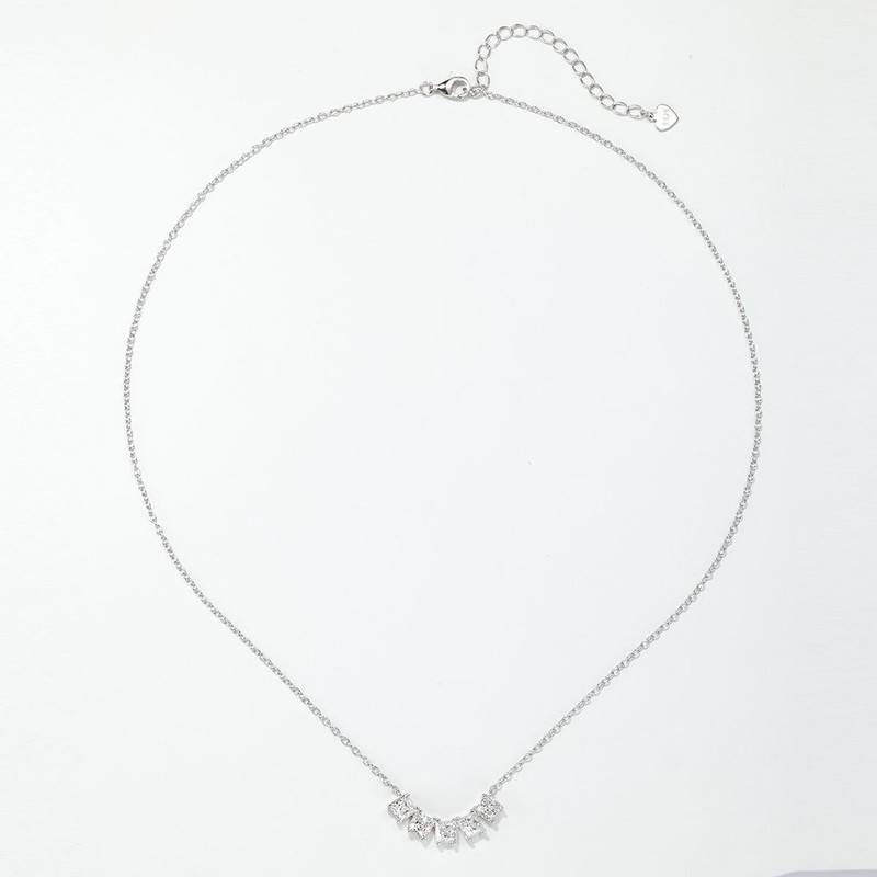 MP0141款S925银镀18K白金五颗公主方钻莫桑钻微笑项链2.0ct