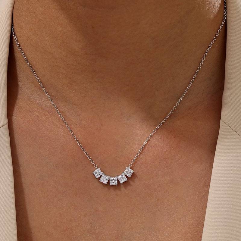 MP0141款S925银镀18K白金五颗公主方钻莫桑钻微笑项链2.0ct