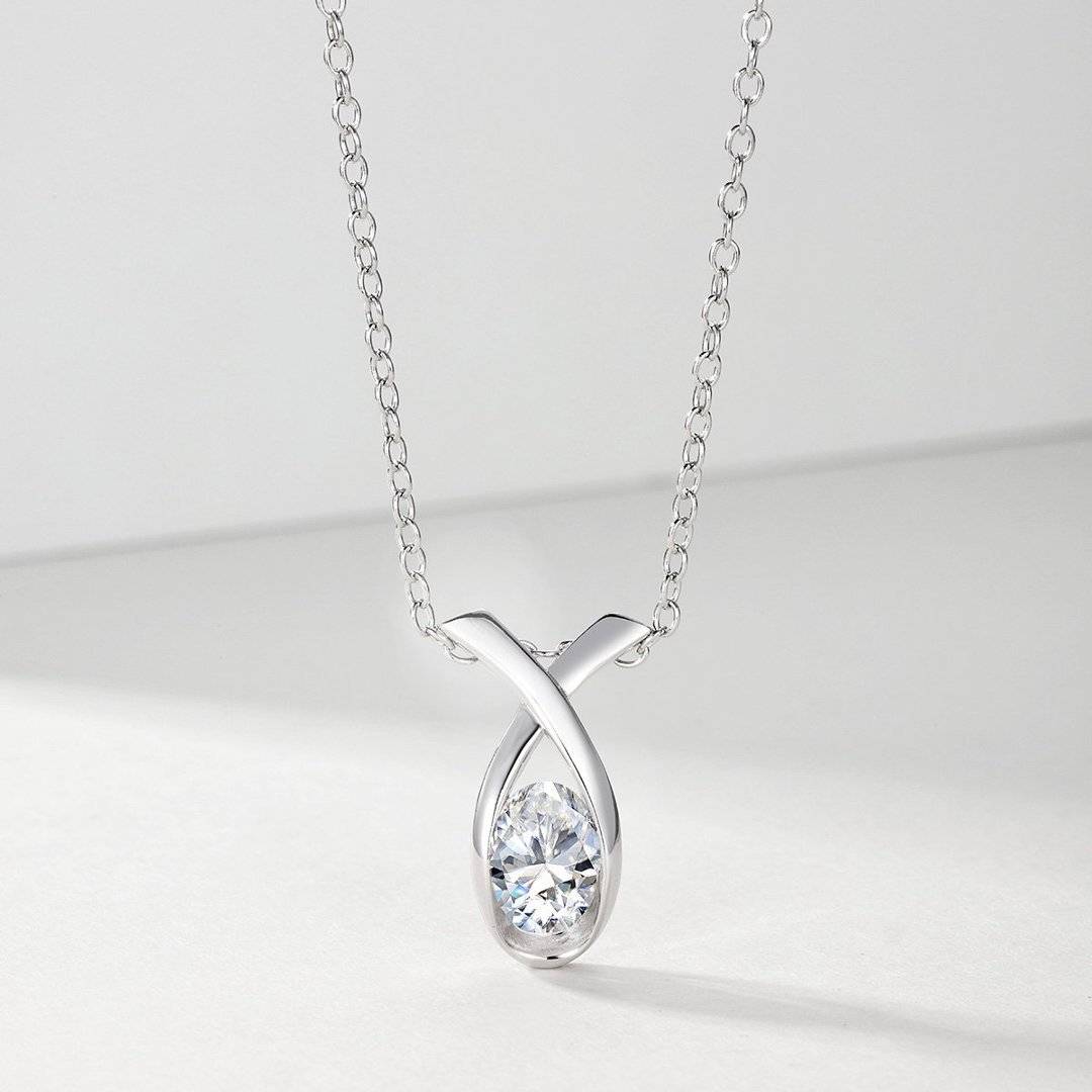 MP0118款S925银镀18K白金蛋形莫桑钻交织项链1.0ct