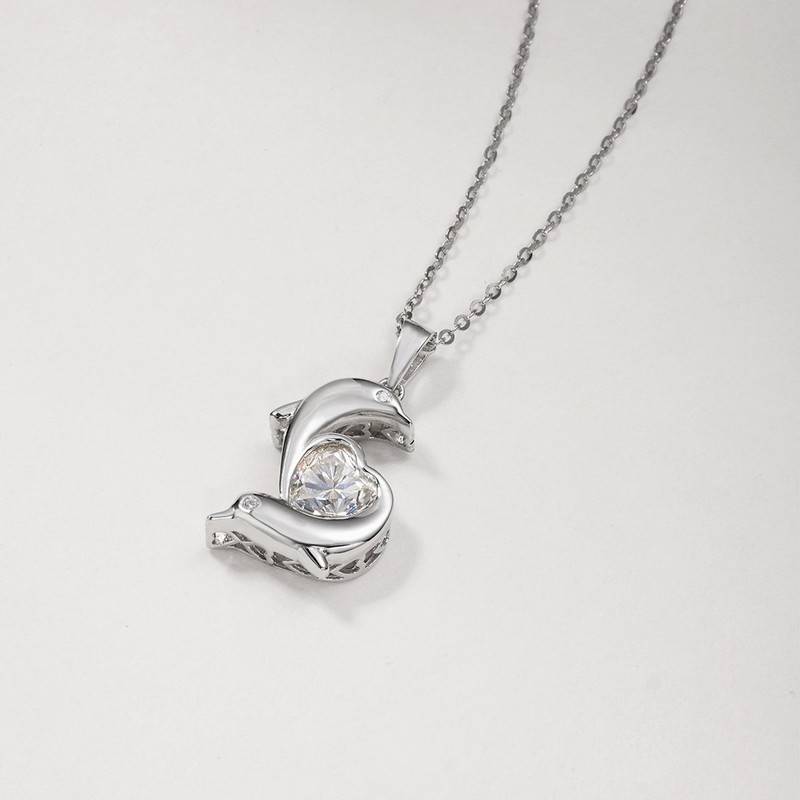 MP0123款S925银镀18K白金心形莫桑钻双海豚项链1.2ct