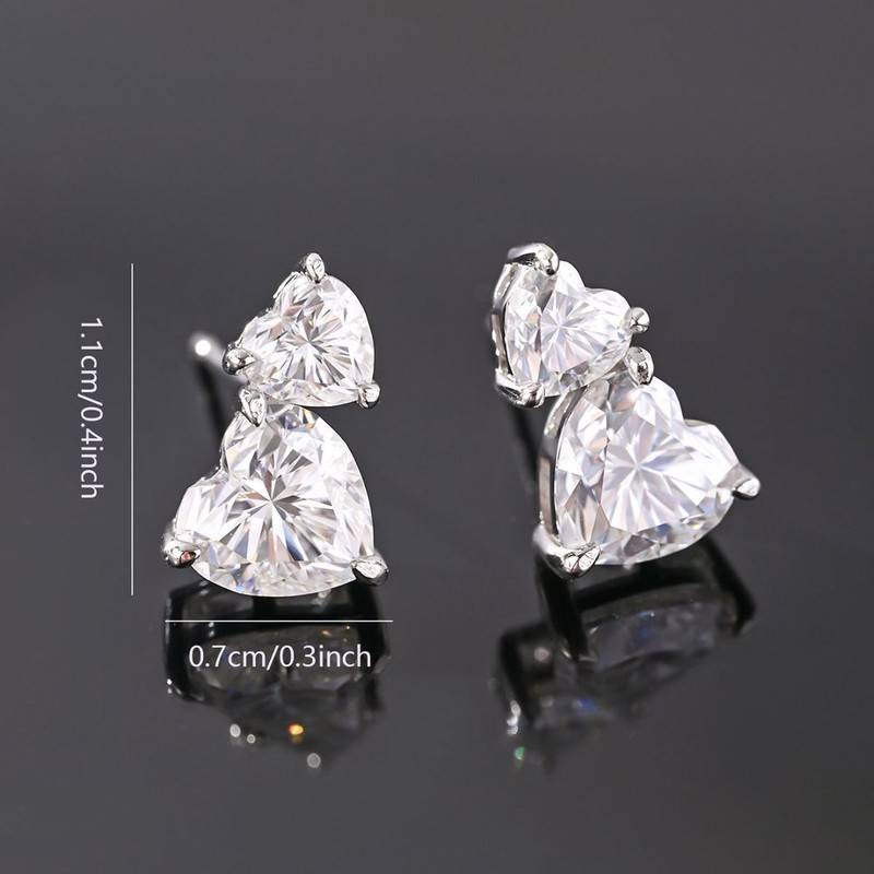 ME0072款S925银镀18K白金心形莫桑钻耳钉2.8ct