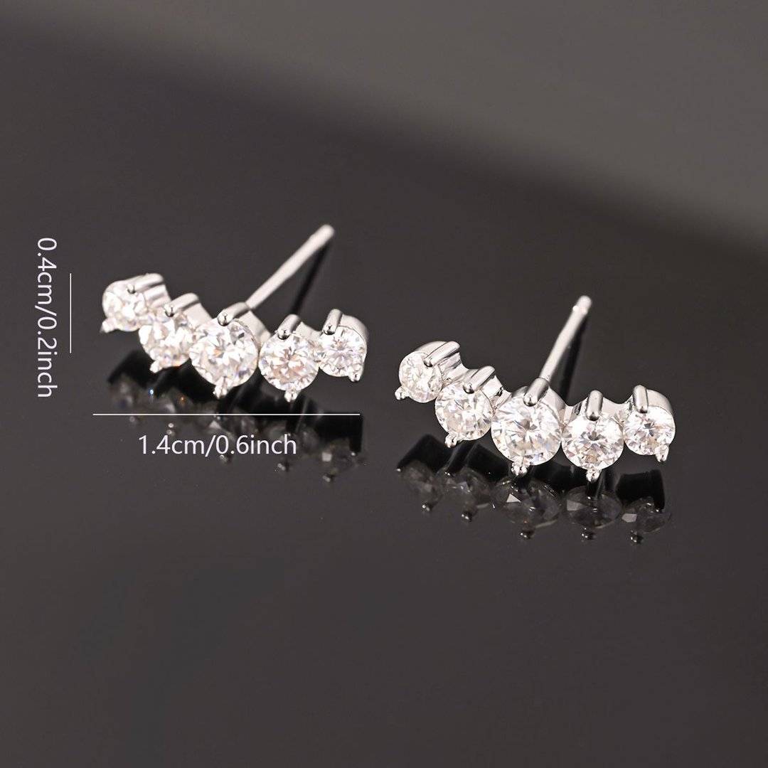 ME0063款S925银镀18K白金圆形莫桑钻一字流星耳钉1.04ct
