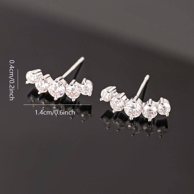 ME0063款S925银镀18K白金圆形莫桑钻一字流星耳钉1.04ct