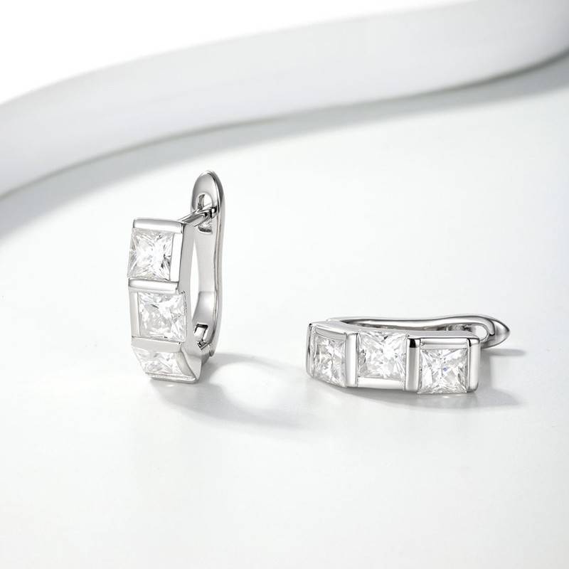 ME0065款S925银镀18K白金公主方莫桑钻耳环2.4ct