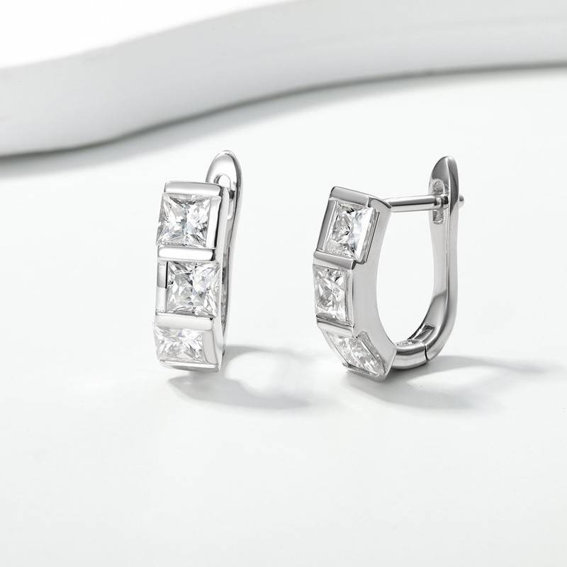 ME0065款S925银镀18K白金公主方莫桑钻耳环2.4ct