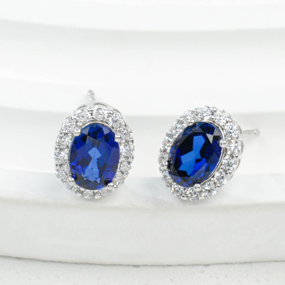 E018302 silver plated 18White Gold OvalLAB Gemstone earring main stone 7 * 5mm
