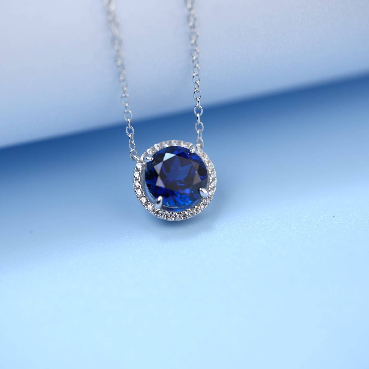 XYPO7款S925银镀18K白金圆形培育彩宝项链主石8mm/2.2ct