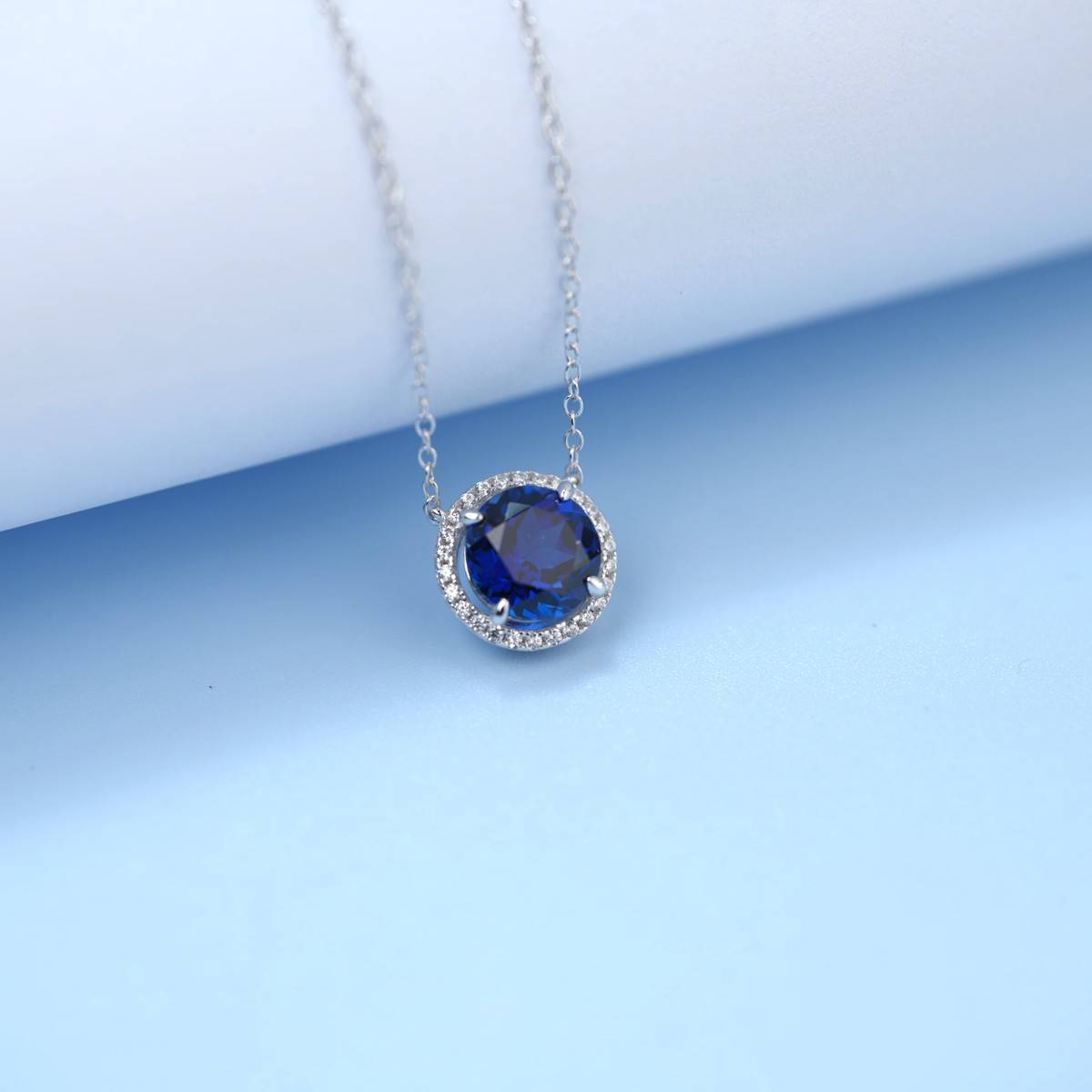 XYPO7款S925银镀18K白金圆形培育彩宝项链主石8mm/2.2ct