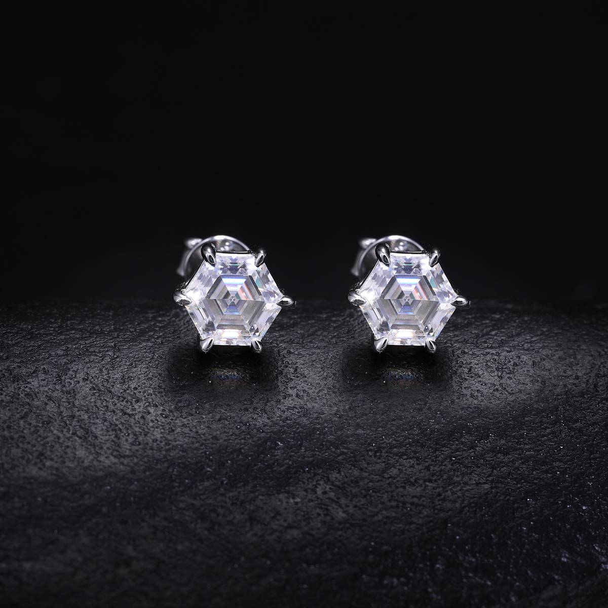 TQE0545 Silver Plated 18K Gold Hexagonal Moissanite Hip Hop Earnail Main Stone 6.6mm