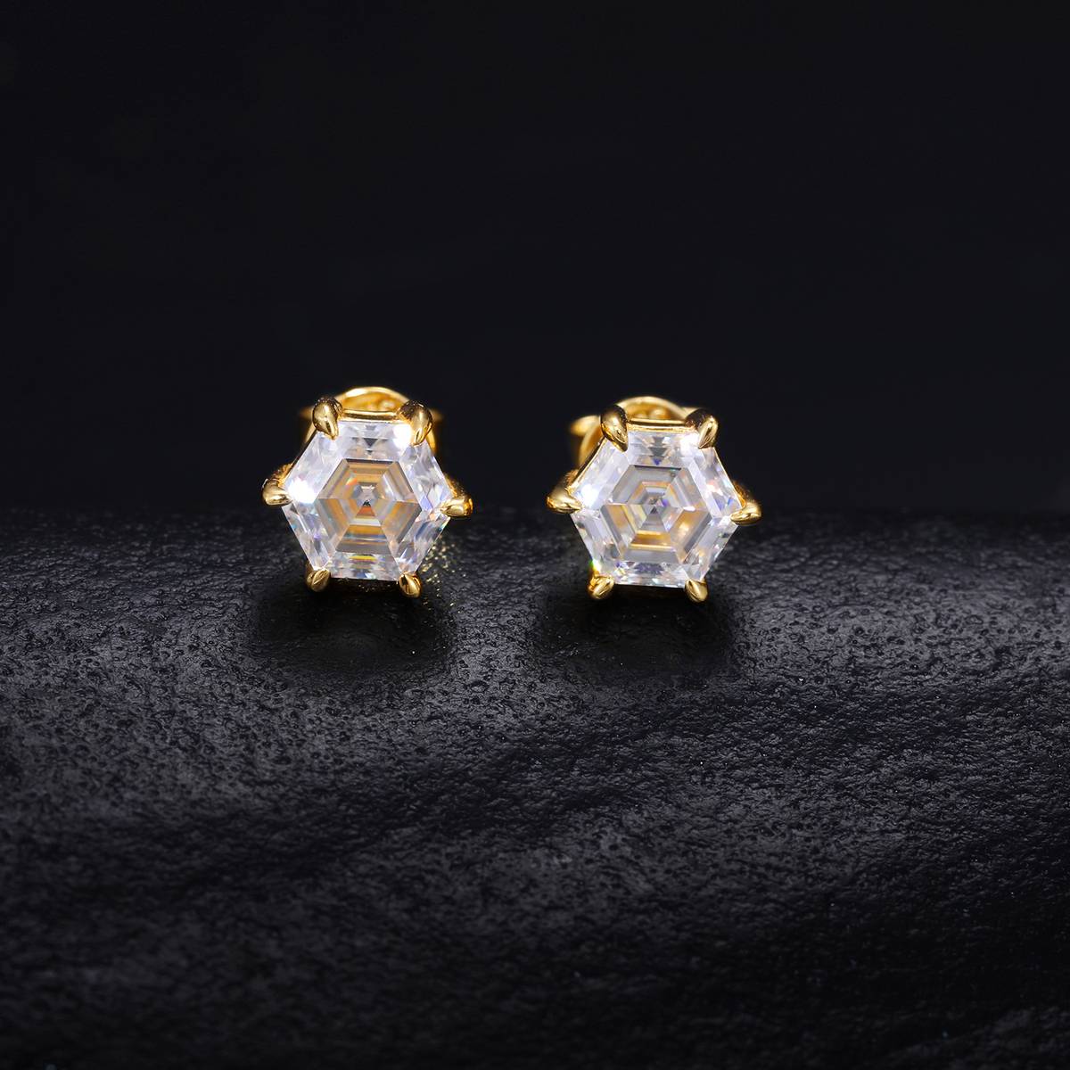 TQE0545 Silver Plated 18K Gold Hexagonal Moissanite Hip Hop Earnail Main Stone 6.6mm