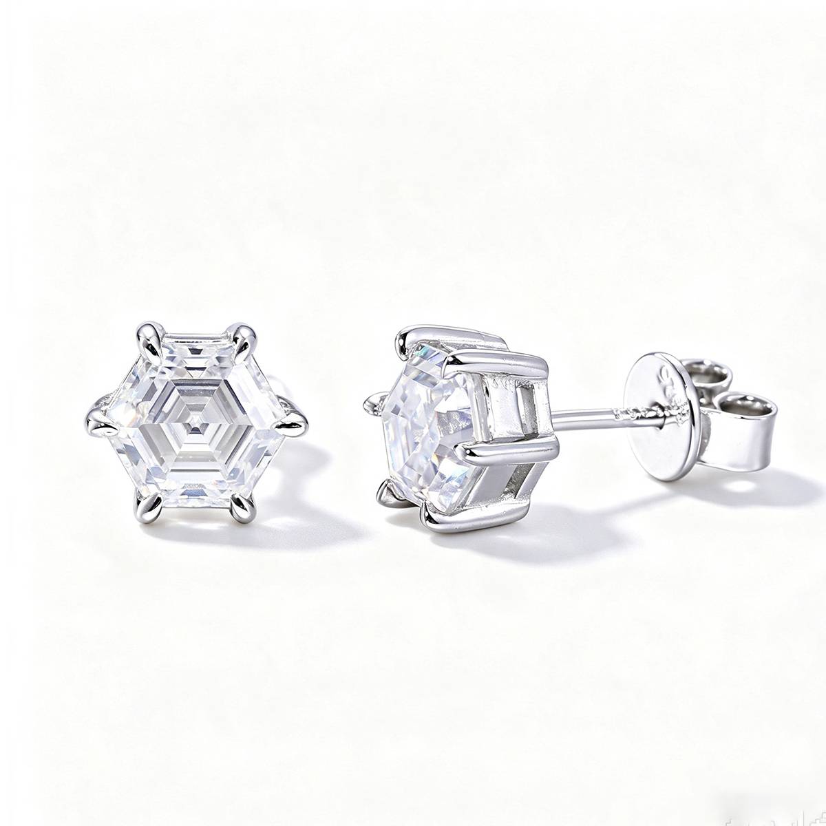 TQE0545 Silver Plated 18K Gold Hexagonal Moissanite Hip Hop Earnail Main Stone 6.6mm