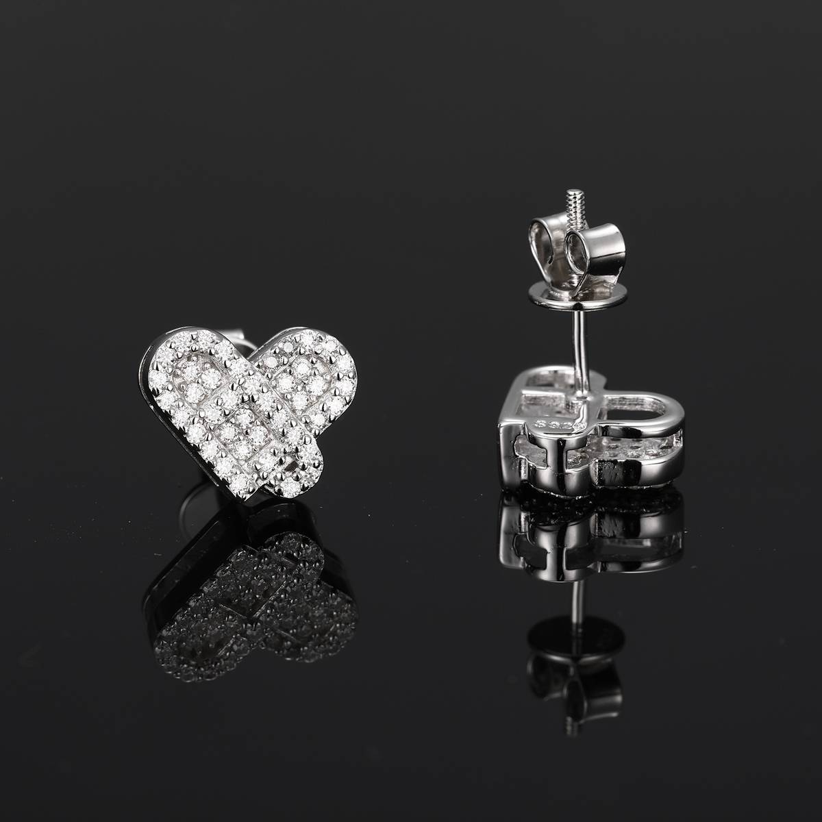 TQE0594 silver plated 18K gold Moissanite heart-shaped hip-hop earrings 0.4ct