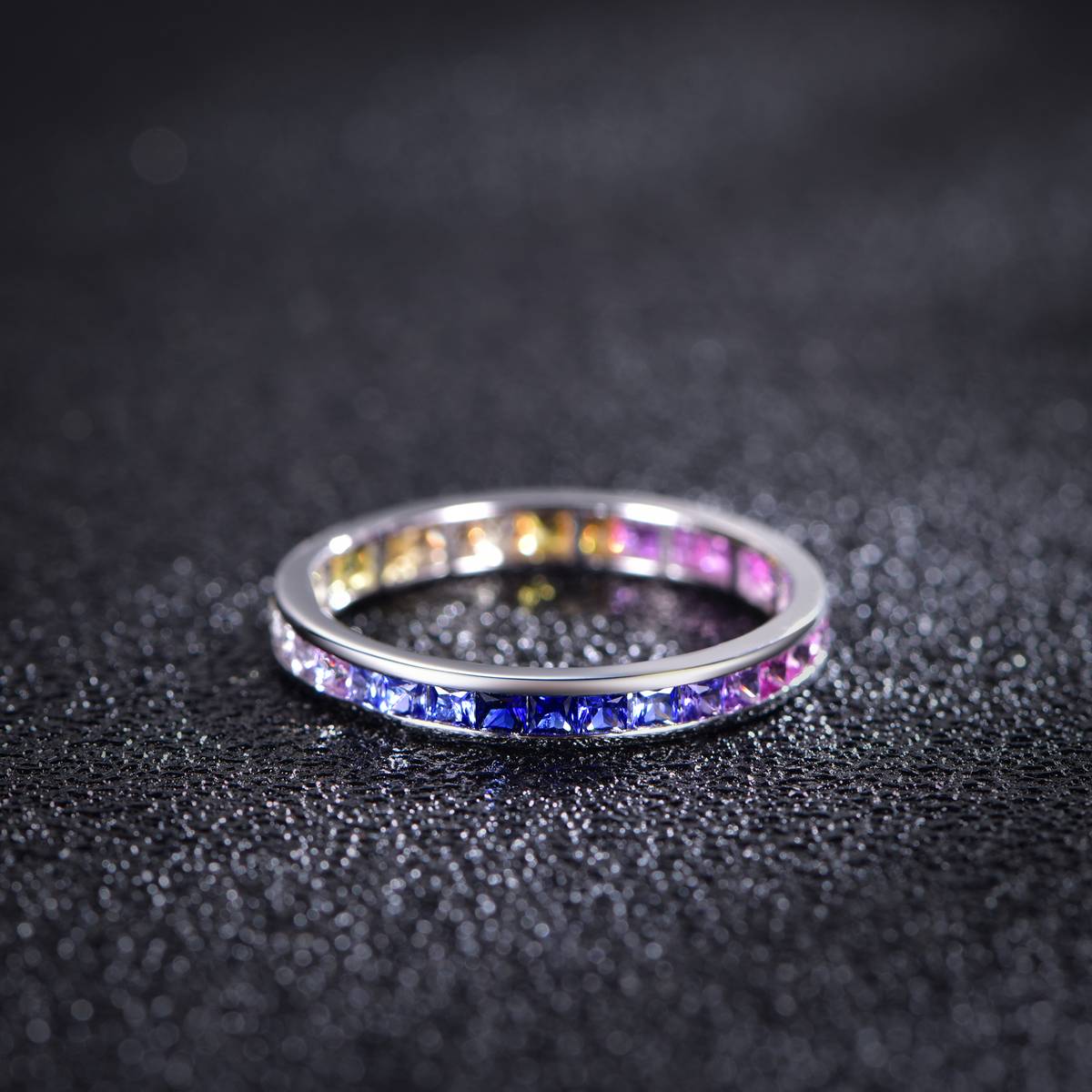 R3-0853款S925银镀18K白金公主方培育彩宝逼镶彩虹戒指2.0mm/粒