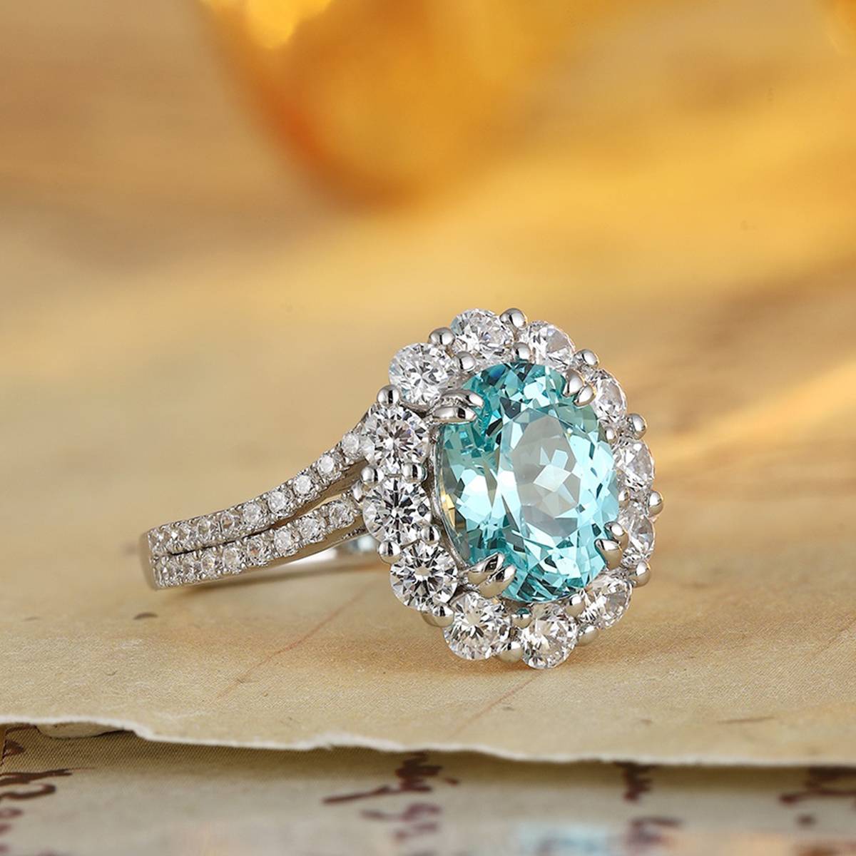 R2189款S925银镀18K白金蛋形培育彩宝双臂豪华订婚戒指2.72ct