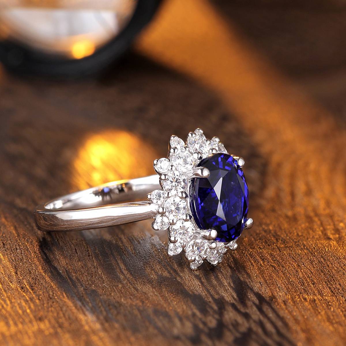 R268款S925银镀18K白金蛋形培育彩宝结婚戒指2.6ct
