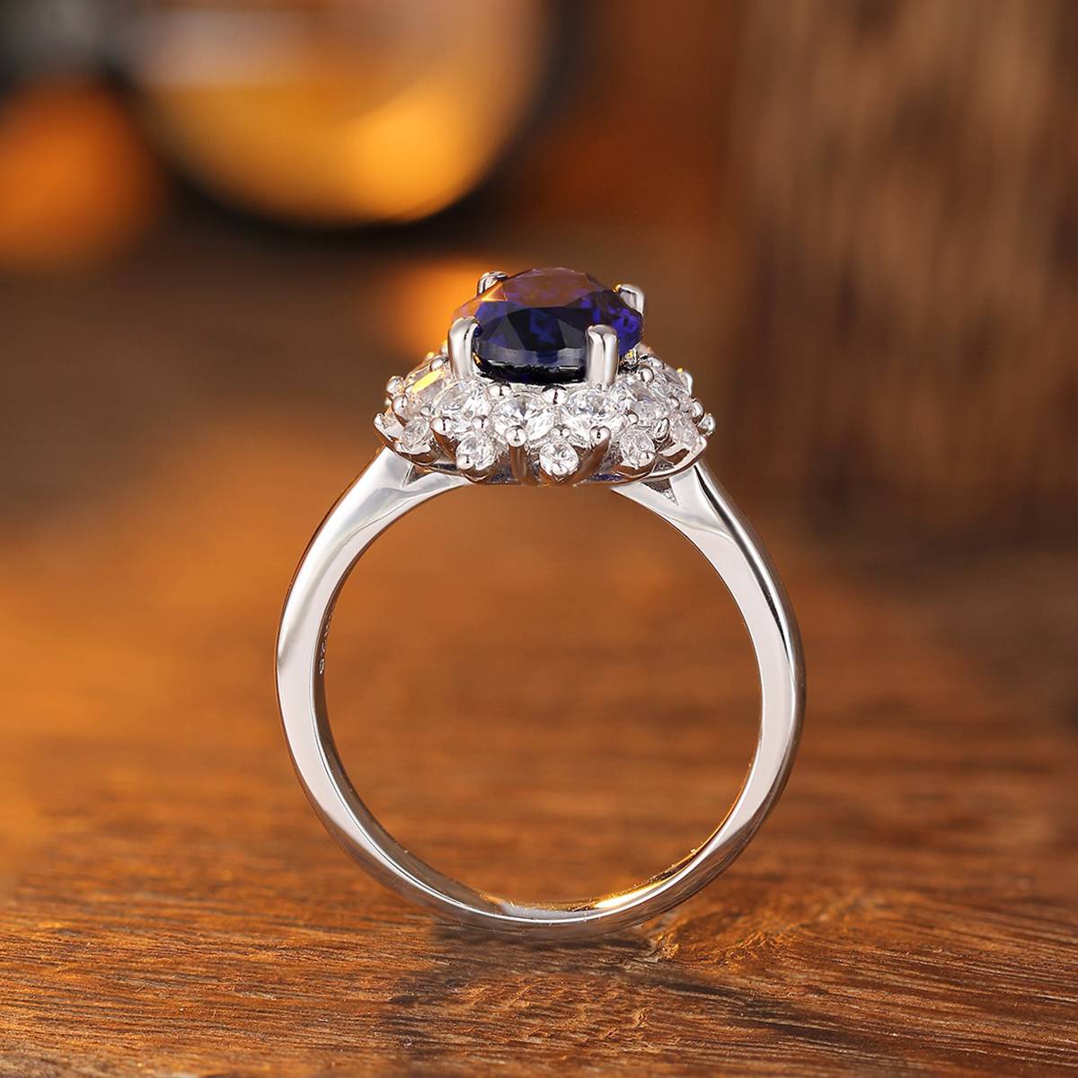 R268款S925银镀18K白金蛋形培育彩宝结婚戒指2.6ct