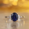 R2184款S925银镀18K白金蛋形培育彩宝订婚戒指2.2ct 4