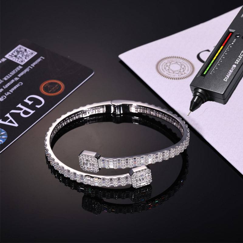 TQB0039款S925银镀18K白金满镶莫桑钻冰晶嘻哈手镯13.1ct