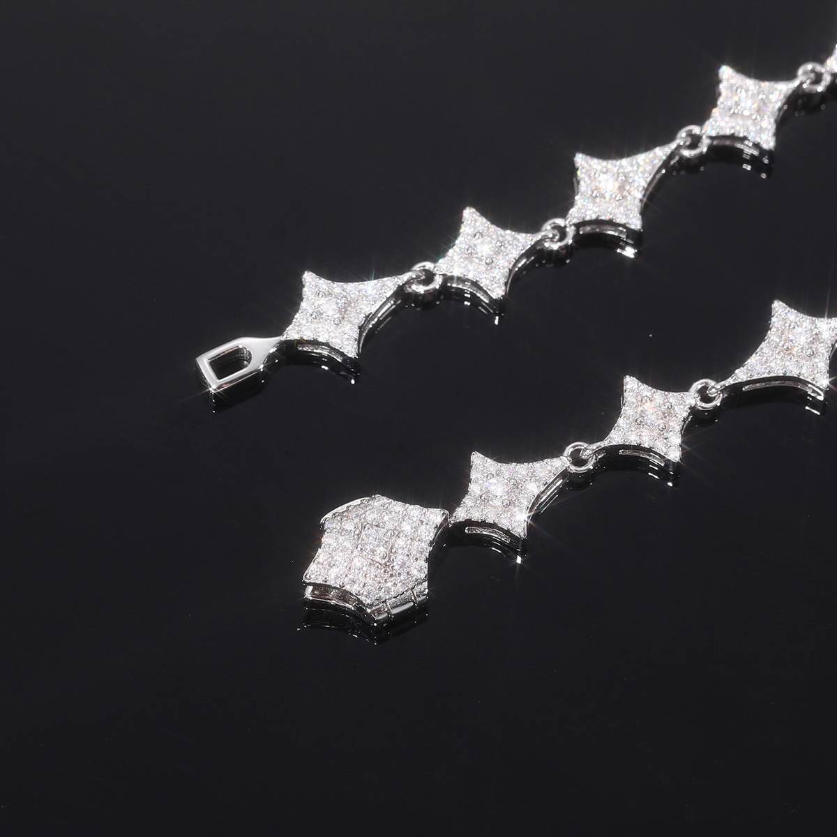 TQB0033款S925银镀18K白金满镶莫桑钻嘻哈四角星手链2.11ct