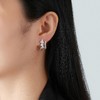 SE0780102款S925银镀18K金莫桑钻C形耳钉1.9ct 5
